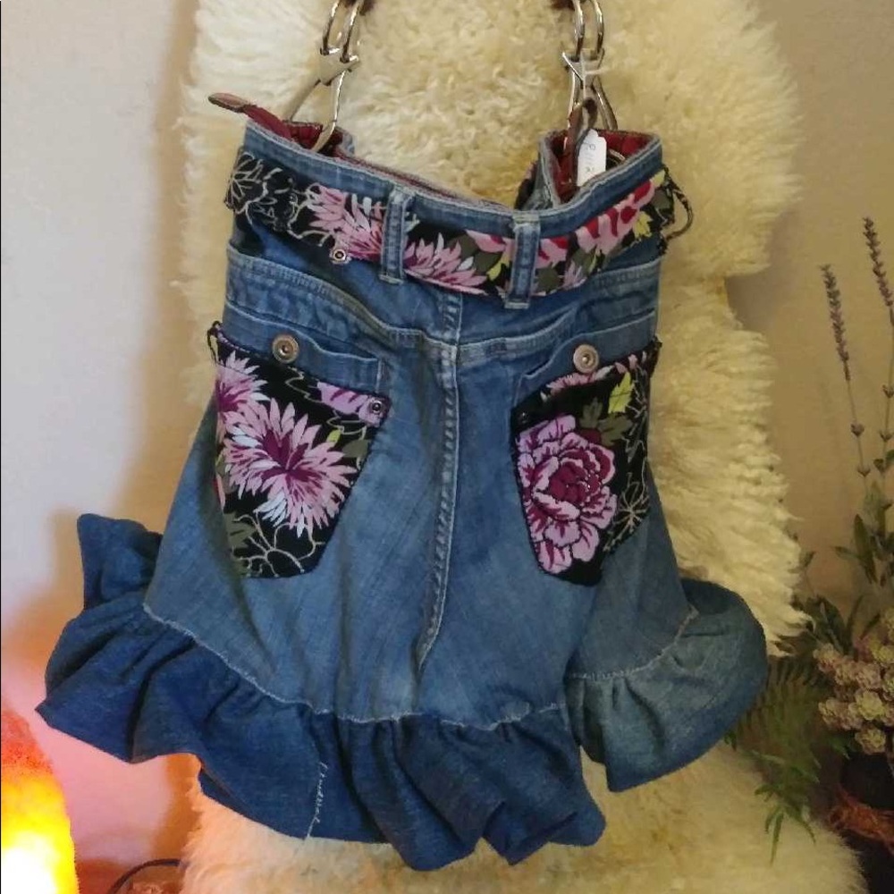 Raven’s treasure purse